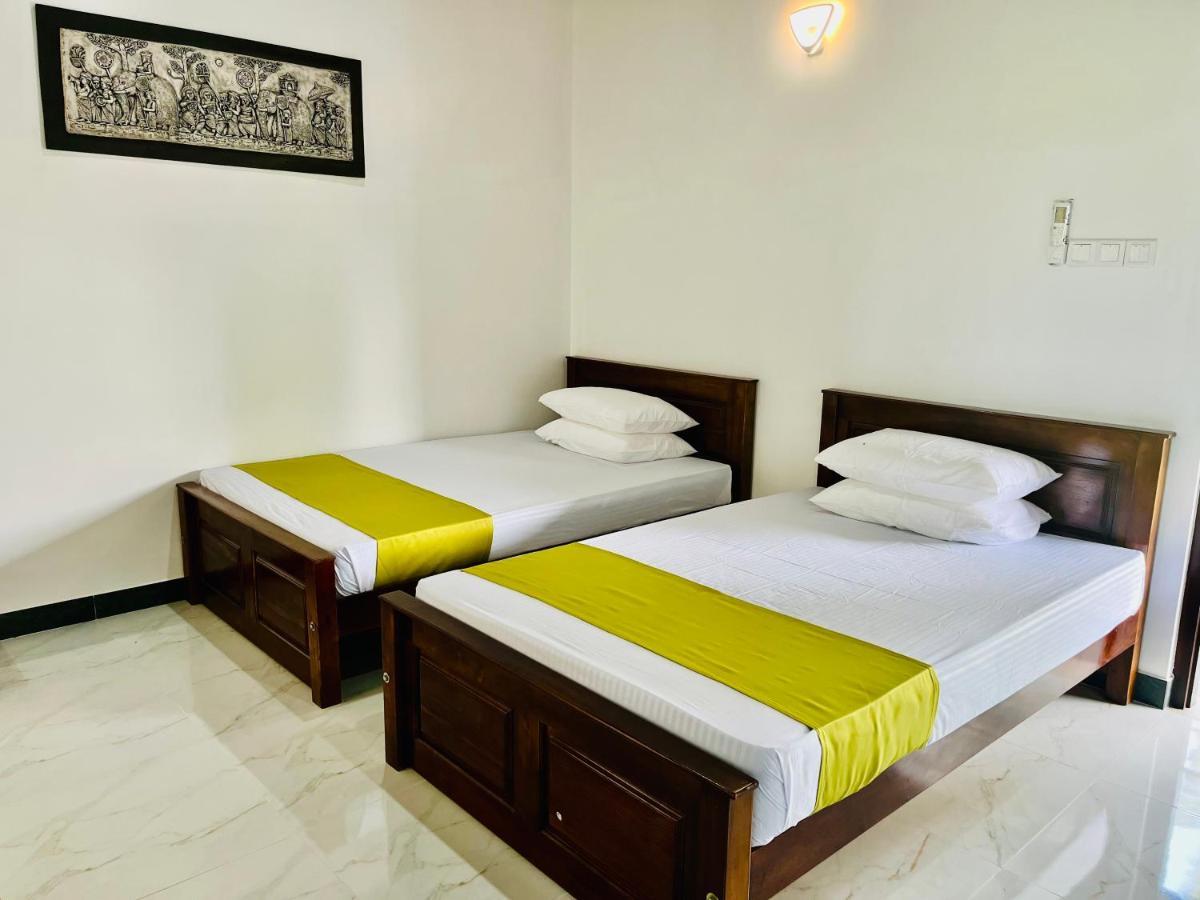 Aura Villa Polonnaruwa Exterior photo